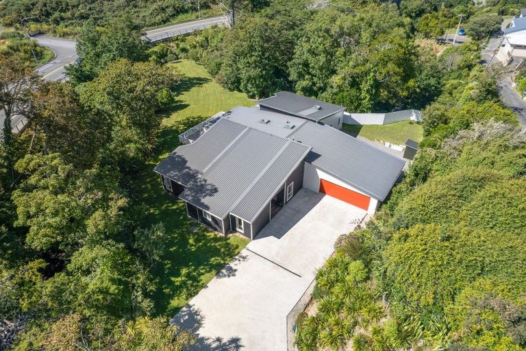 Photo of property in 23 Glenside Road, Glenside, Wellington, 6037