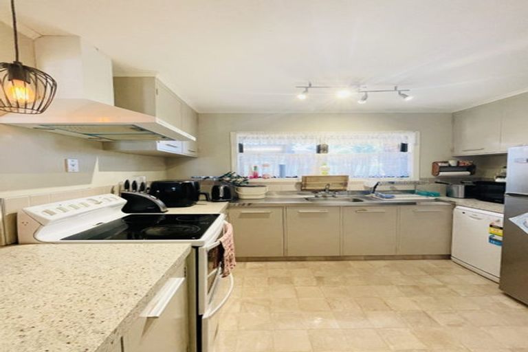 Photo of property in 34d Rosella Road, Mangere East, Auckland, 2024