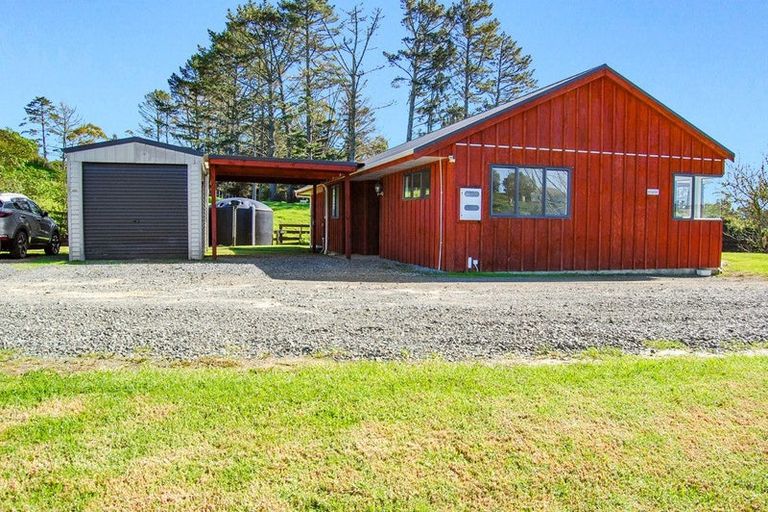 Photo of property in 82 Settlement Road, Kaiwaka, 0573
