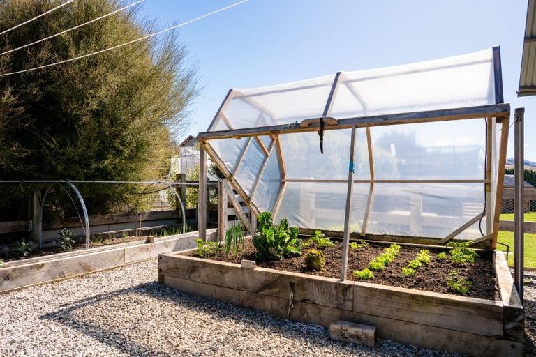 Photo of property in 10 Matheson Crescent, Albert Town, Wanaka, 9305