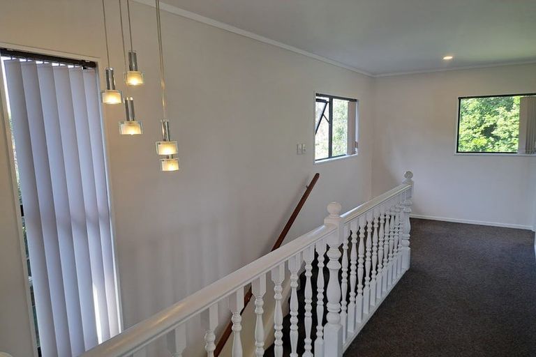 Photo of property in 26 Oakmont Place, Wattle Downs, Auckland, 2103