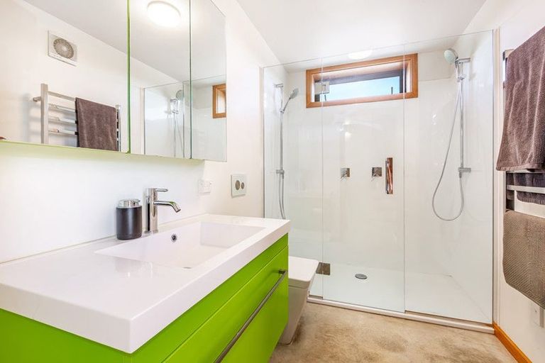 Photo of property in 80 Southernthread Road, Brooklyn, Wellington, 6021