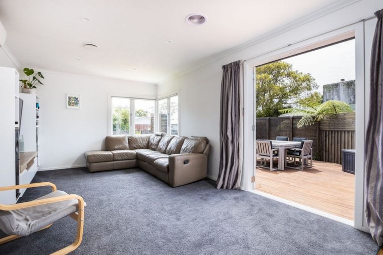 Photo of property in 201 Frankley Road, Frankleigh Park, New Plymouth, 4310