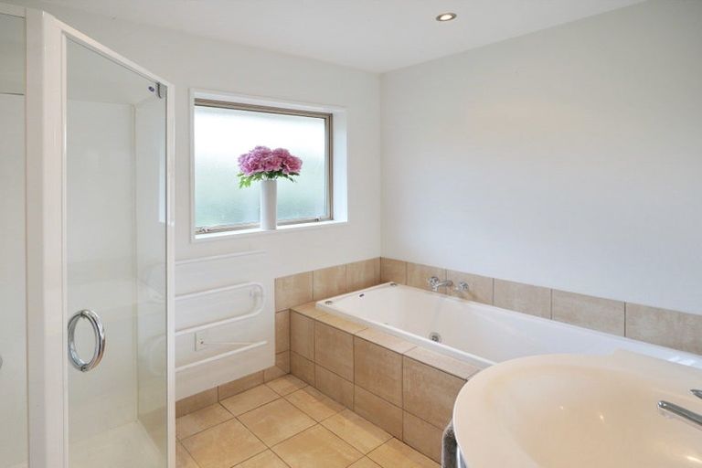 Photo of property in 4 Riverview Road, Rangiora, 7400