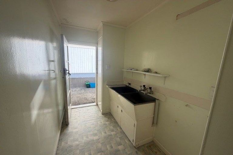 Photo of property in 1 Sheath Street, Tauranga, 3110