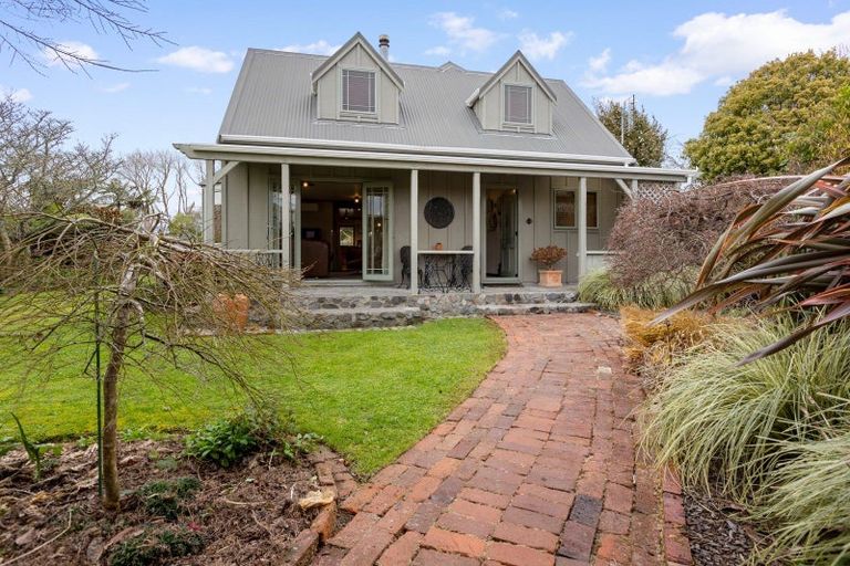 Photo of property in 5 Bosworth Street, Egmont Village, 4372