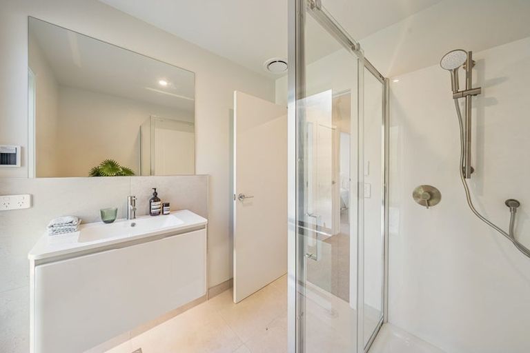 Photo of property in 11 Collingwood Street, Waterloo, Lower Hutt, 5011