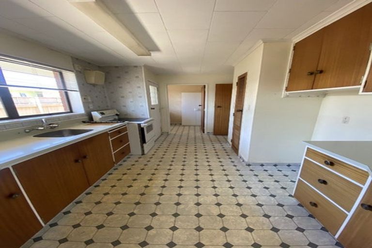 Photo of property in 19 Roskilda Crescent, Taradale, Napier, 4112