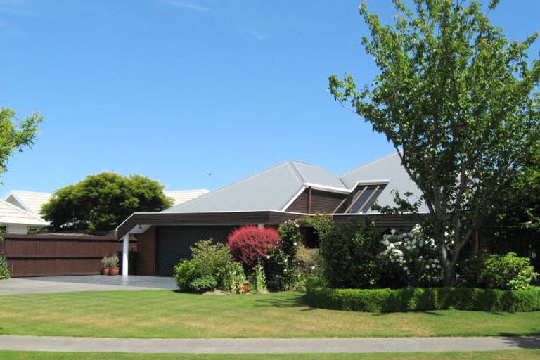 Photo of property in 25 Althorp Place, Avonhead, Christchurch, 8042