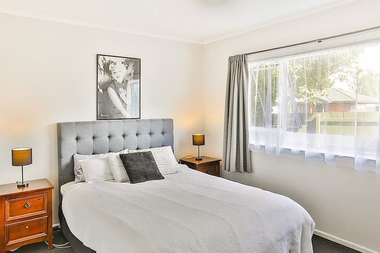 Photo of property in 1/76 Grove Road, Papakura, 2110