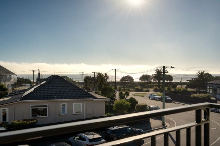 Photo of property in Admiralty Courts, 1/42 Marriner Street, Sumner, Christchurch, 8081