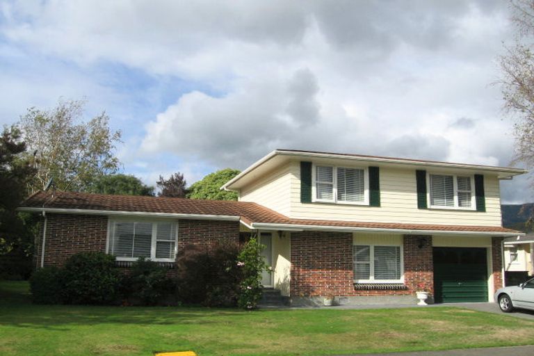 Photo of property in 12 Flavia Grove, Clouston Park, Upper Hutt, 5018