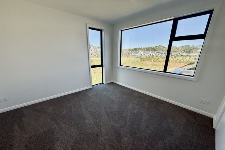 Photo of property in 25 Streamview Way, Long Bay, Auckland, 0630