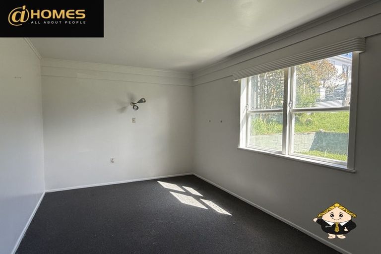 Photo of property in 41 Birkdale Road, Birkdale, Auckland, 0626