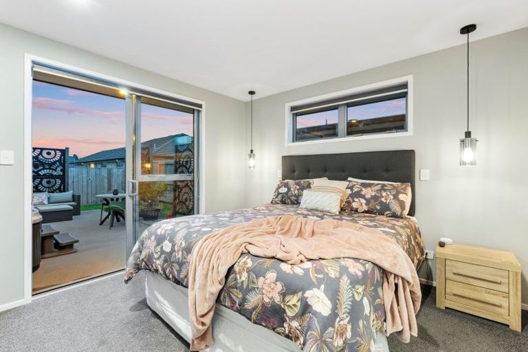 Photo of property in 15 Tiria Drive, Papamoa Beach, Papamoa, 3118