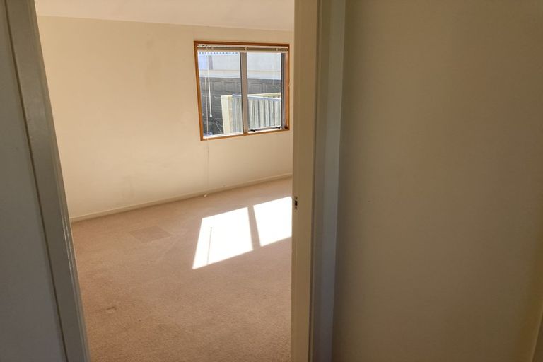 Photo of property in 12a Imran Terrace, Khandallah, Wellington, 6035