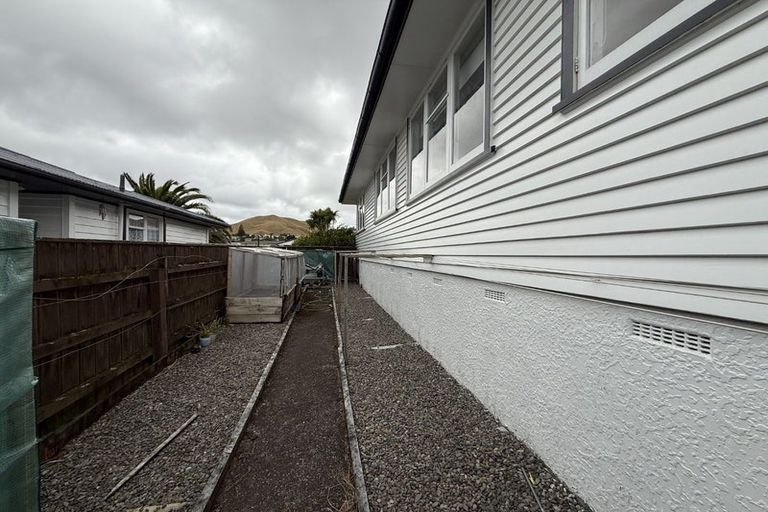 Photo of property in 15 Natone Street, Waitangirua, Porirua, 5024