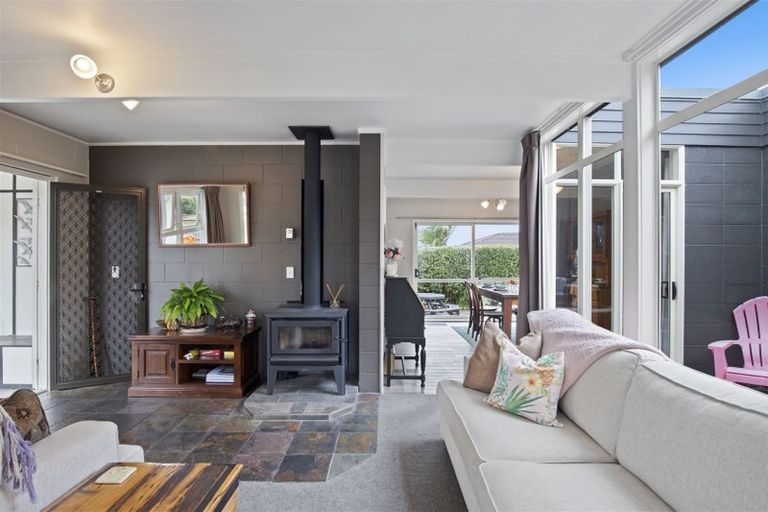 Photo of property in 6 Park Estate Road, Rosehill, Papakura, 2113