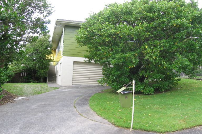 Photo of property in 9 Seakens Way, Glen Eden, Auckland, 0602