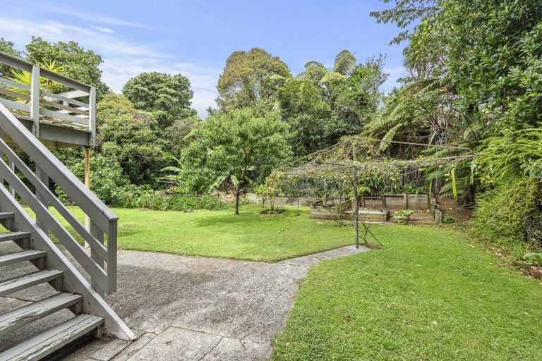 Photo of property in 52 Pitcairn Street, Oakura, 4314