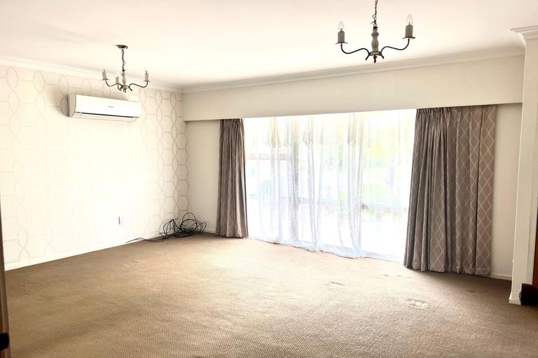 Photo of property in 1/15 Hamilton Road, Papatoetoe, Auckland, 2025