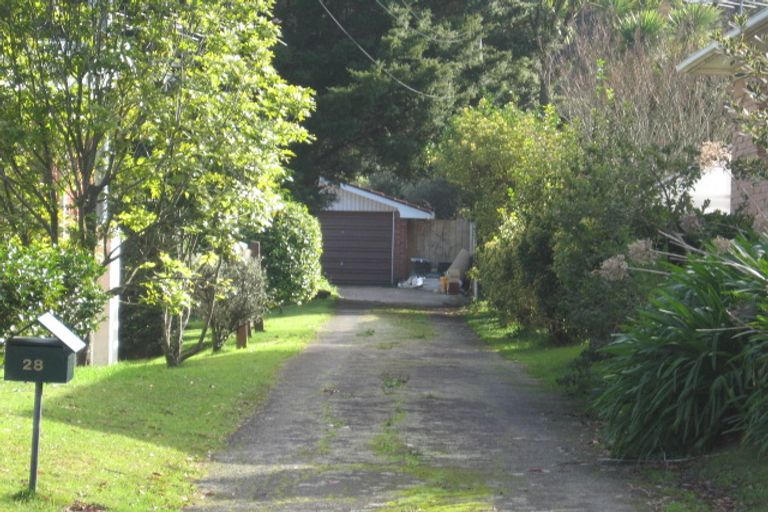 Photo of property in 28 Kelvyn Grove, Hillpark, Auckland, 2102