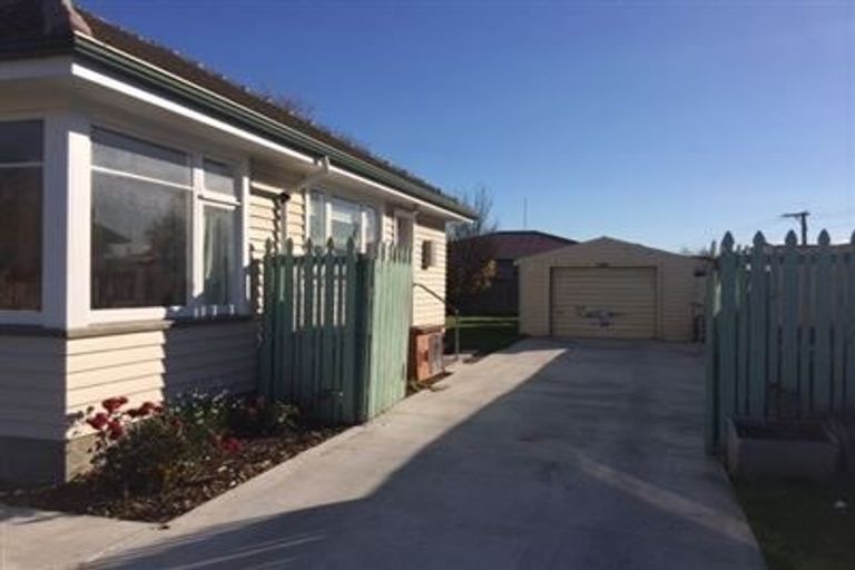 Photo of property in 75 Smith Street, Woolston, Christchurch, 8062