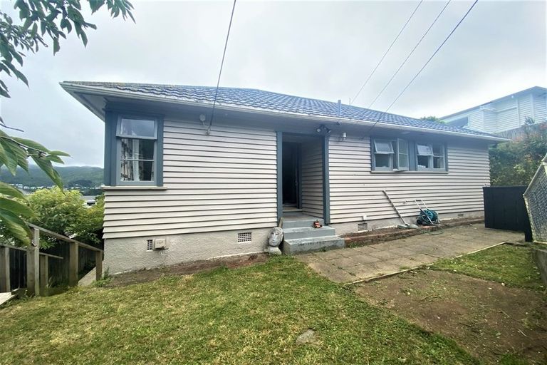 Photo of property in 3 Montgomery Avenue, Karori, Wellington, 6012