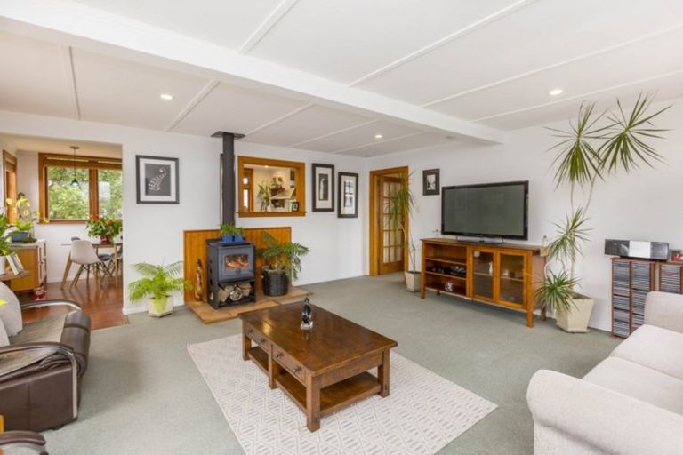 Photo of property in 16 Phar Lap Grove, Trentham, Upper Hutt, 5018