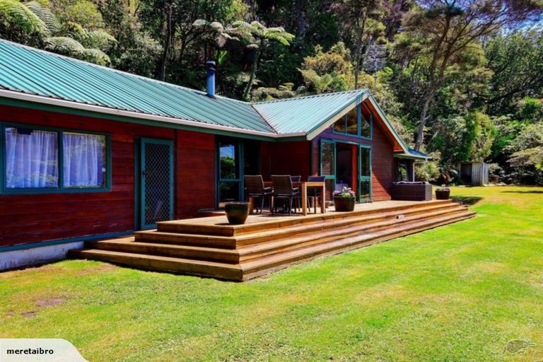 Photo of property in 86 Stoney Creek Drive, Waitakere, Henderson, 0782