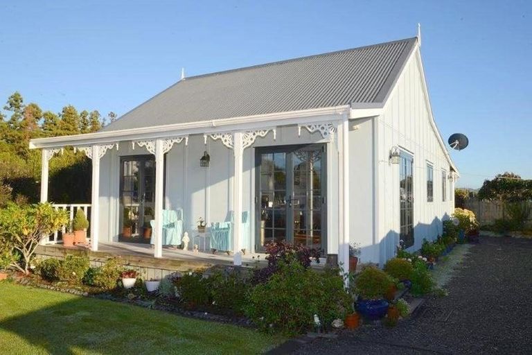 Photo of property in 33 Shoemaker Road, Waipu, 0510