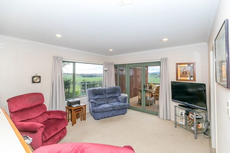 Photo of property in 26 Highgrove Drive, Grandview Heights, Hamilton, 3200