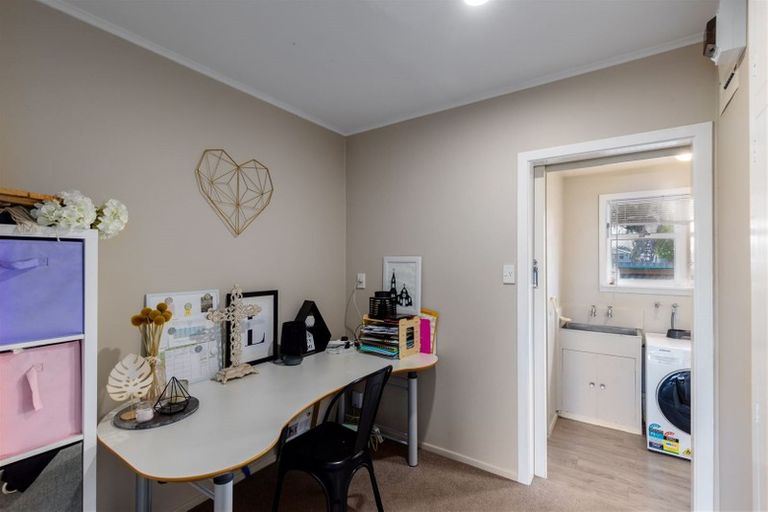 Photo of property in 15 Tralee Place, Bishopdale, Christchurch, 8053