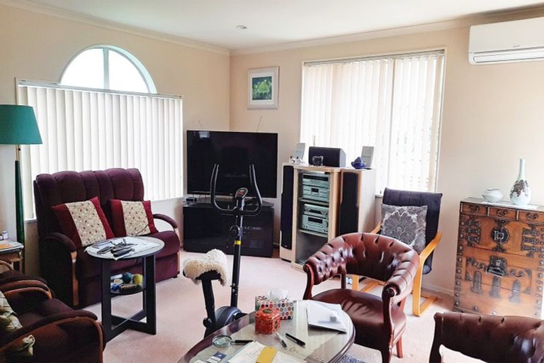 Photo of property in 9a Gendo Avenue, Henderson, Auckland, 0612