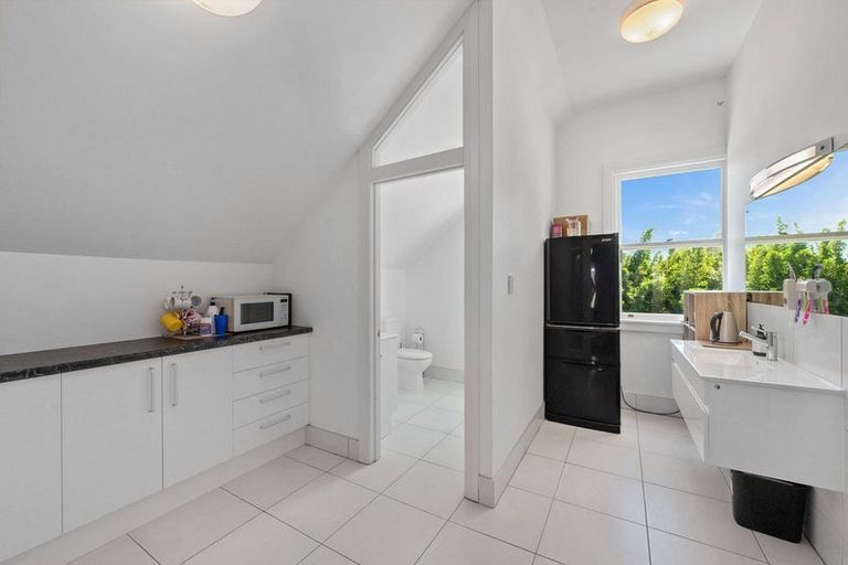 Photo of property in 2179 State Highway 16, Helensville, 0875