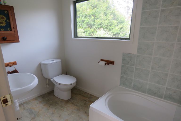 Photo of property in 28 Tanekaha Lane, Kerikeri, 0294