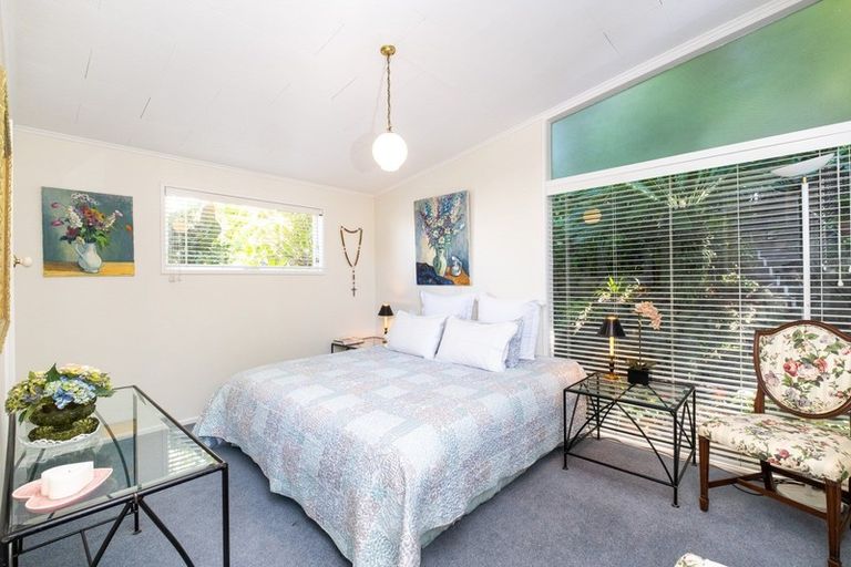 Photo of property in 1b Onslow Road, Bluff Hill, Napier, 4110