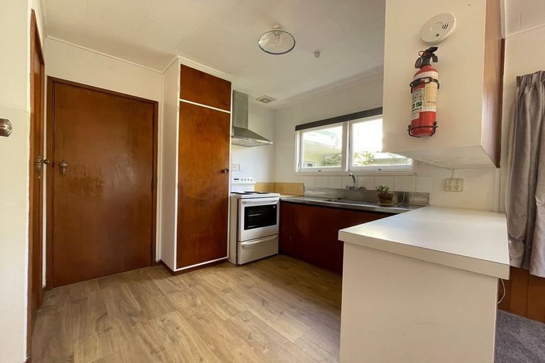 Photo of property in 3 Woodford Way, Crofton Downs, Wellington, 6035