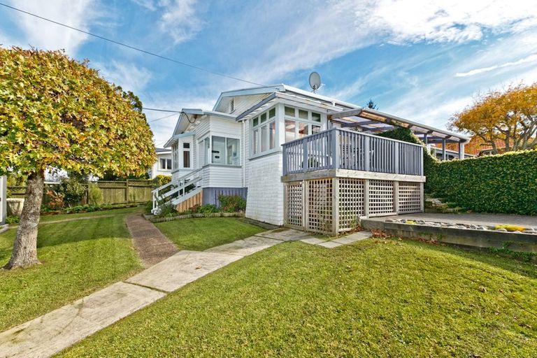 Photo of property in 20 Ngataringa Road, Devonport, Auckland, 0624