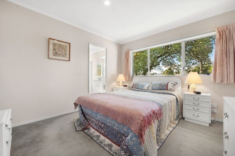 Photo of property in 10 Kilbaha Close, East Tamaki, Auckland, 2013