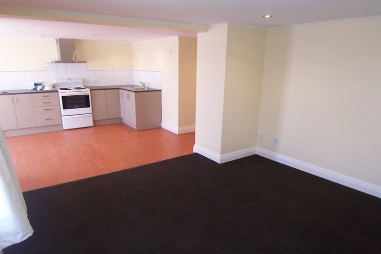 Photo of property in 327 Adelaide Road, Newtown, Wellington, 6021