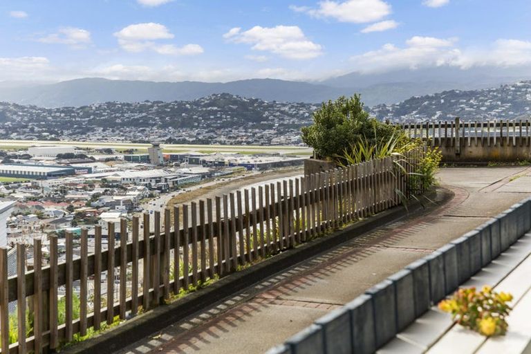 Photo of property in 75a Houghton Bay Road, Houghton Bay, Wellington, 6023