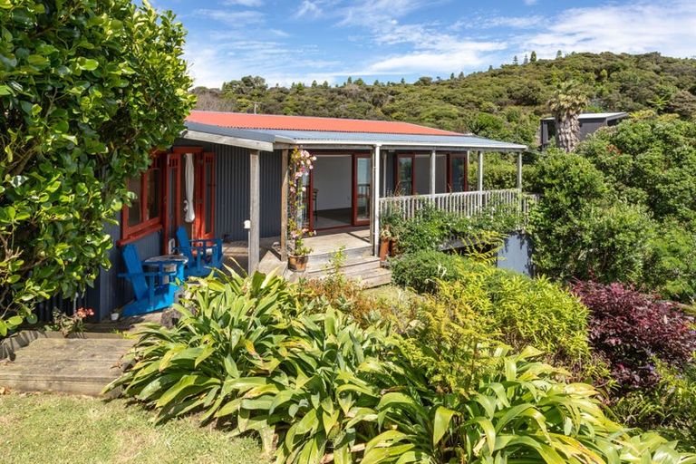 Photo of property in 75 Harbour View Road, Coromandel, 3581