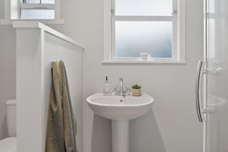 Photo of property in 25 Glenn Terrace, Otumoetai, Tauranga, 3110