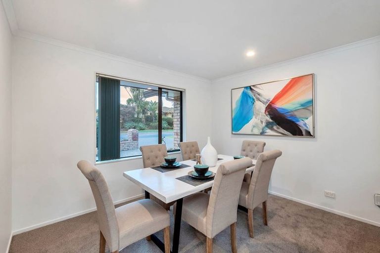 Photo of property in 16 Brittany Drive, Henderson, Auckland, 0612