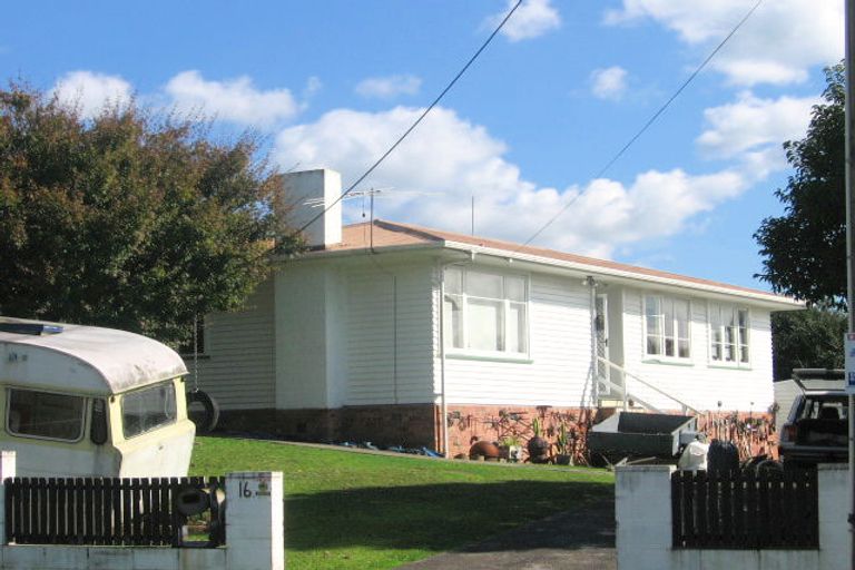 Photo of property in 16 Wilsher Crescent, Henderson, Auckland, 0612