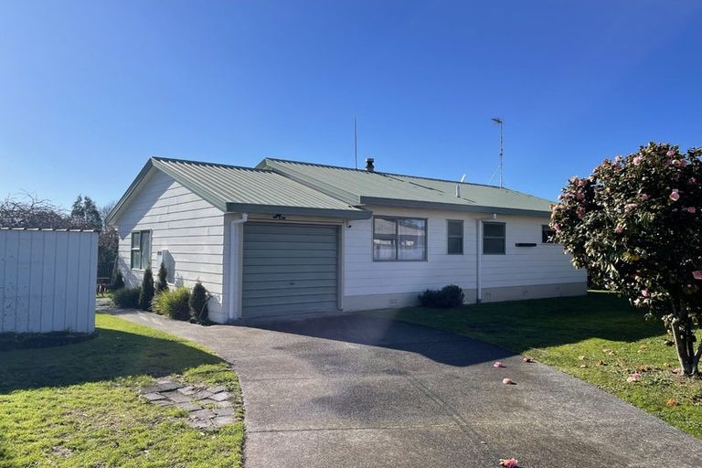 Photo of property in 12 Belray Place, Papamoa Beach, Papamoa, 3118