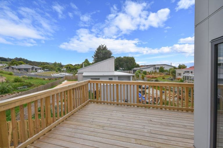 Photo of property in 9 Okahau Terrace, Warrington, 9471