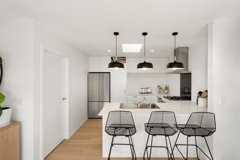 Photo of property in 24 Dignity Street, Papakura, 2110