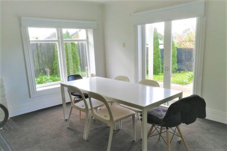 Photo of property in 18 Trinidad Road, Sunnynook, Auckland, 0620